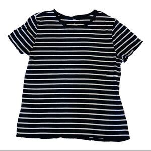 Girls black‎ and white striped shirt Sz XL